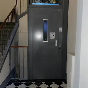 https://suites-cavour-34.it-tuscanyhotel.com